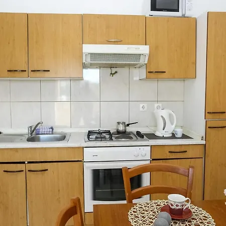 Angela Apartament *