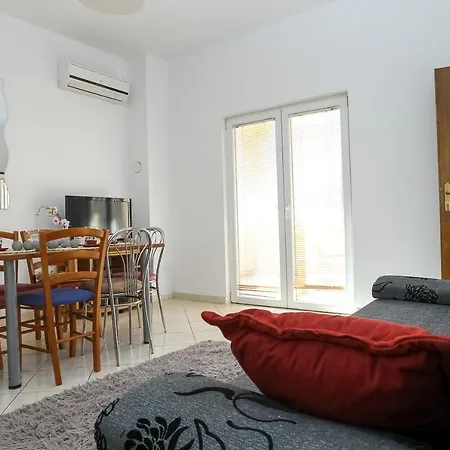 Angela Apartament Biograd Na Moru